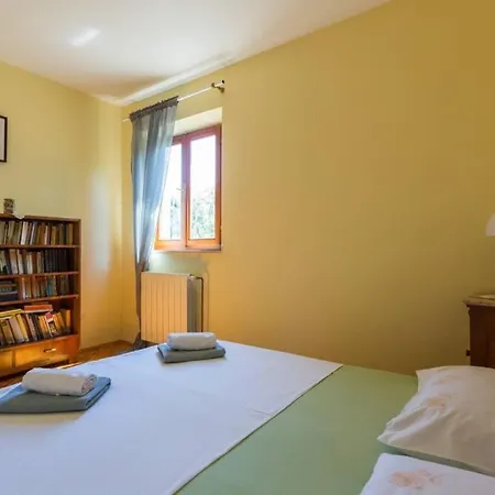 Διαμέρισμα Sleep & Fly *